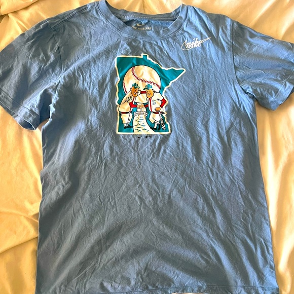 mens small nike shirts